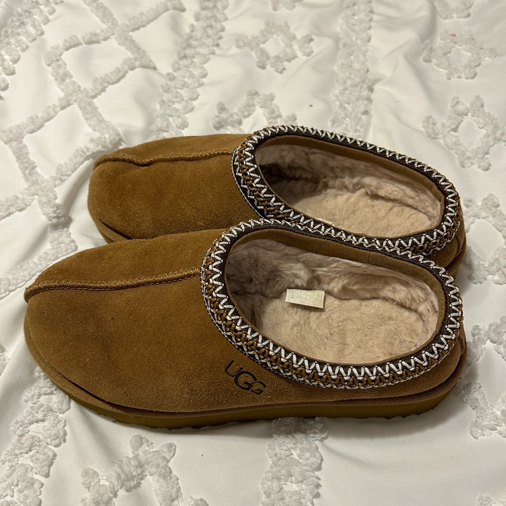UGG Women's Brown Cozy Slippers